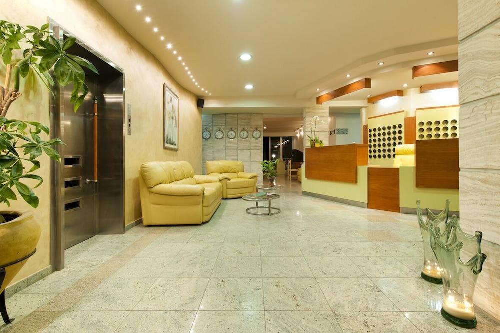 Axos Hotel Platanes  Bagian luar foto